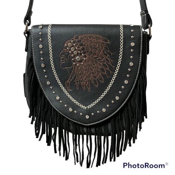 Nwt P&g Western Hobo Native Chief Fringe Embellished Crossbody Leather Purse - Picture 1 of 8